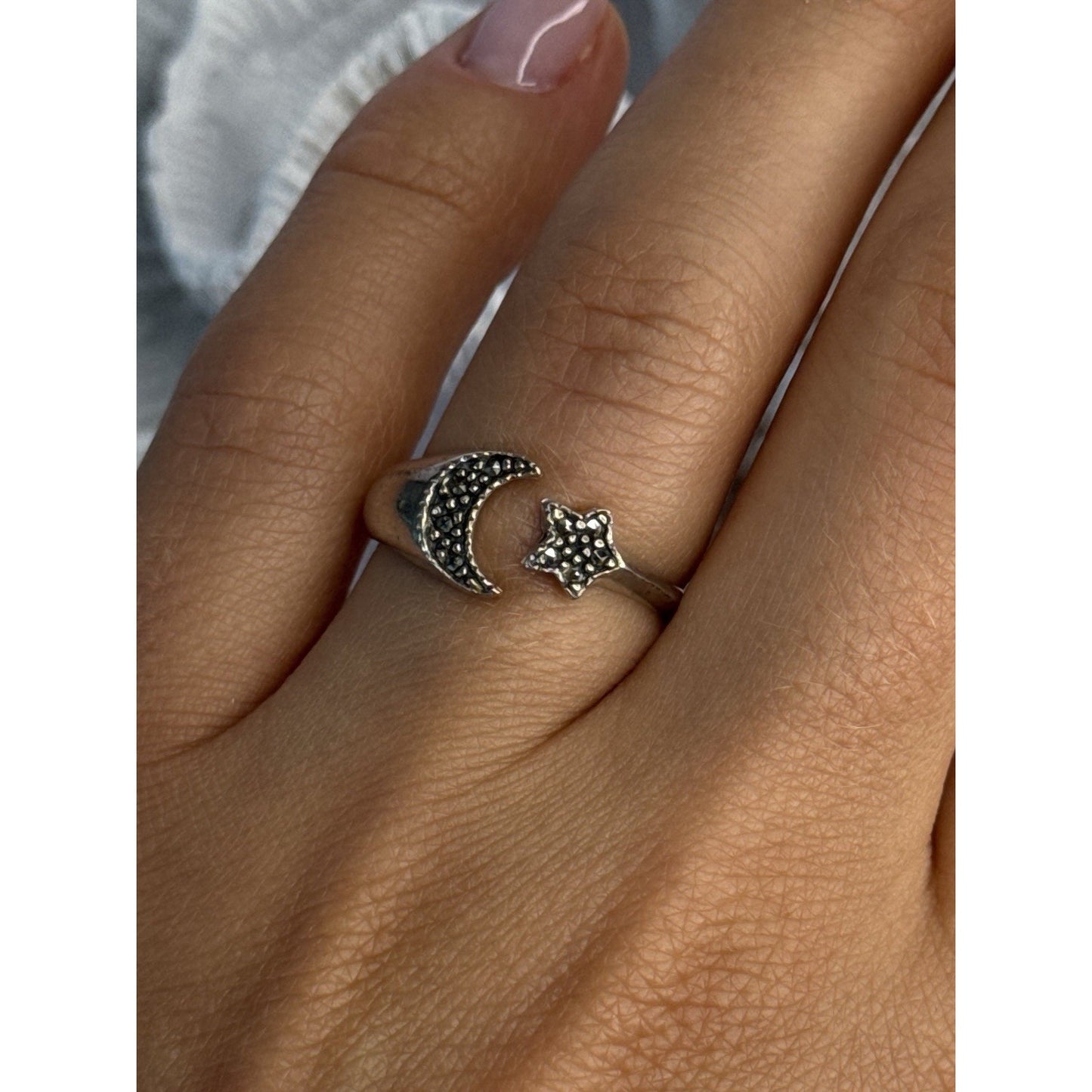 925 STERLING SILVER MOON & STAR MARCASITE RING SIZE 8