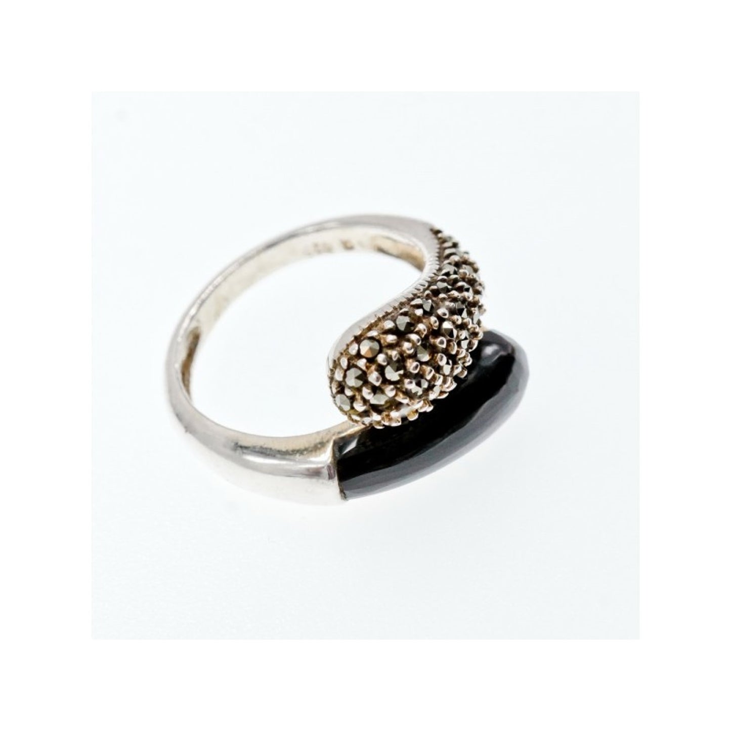 925 STERLING SILVER BLACK ONYX & MARCASITES RING SIZE 9