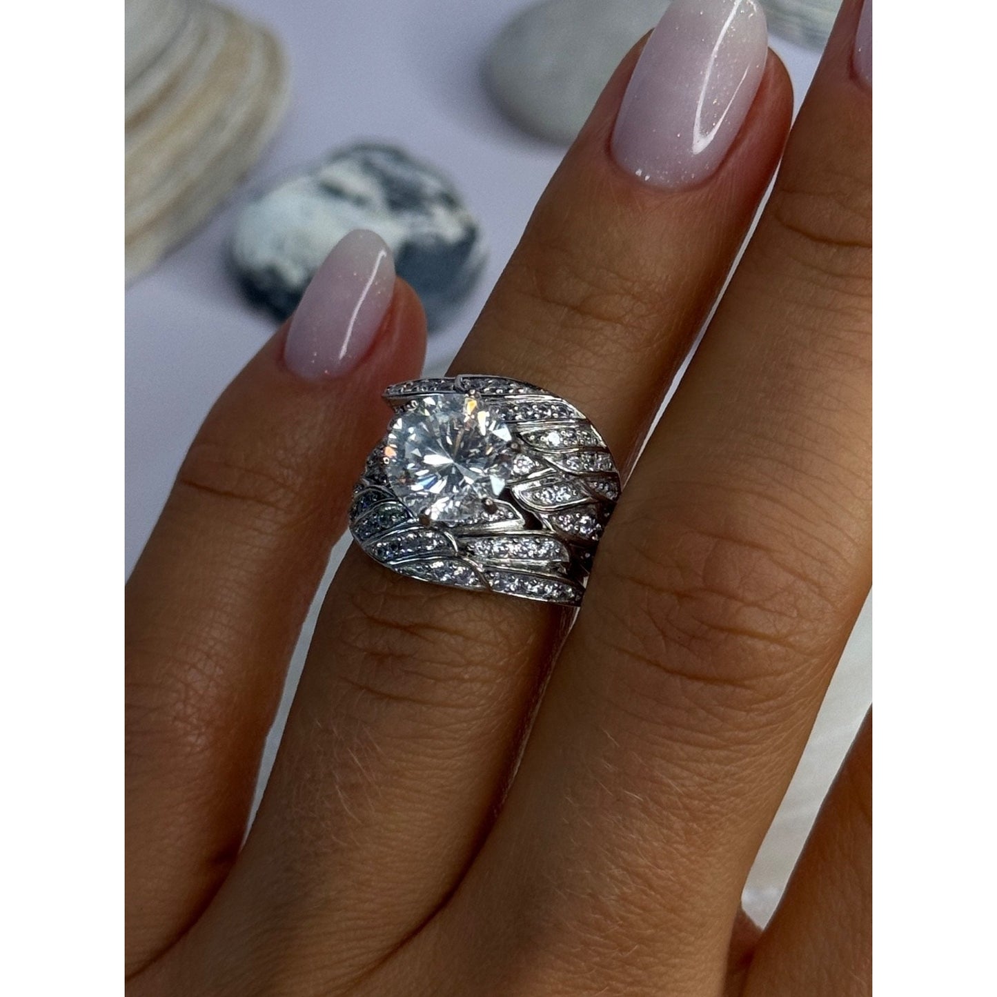 Beautiful Design 925 Sterling Silver Cz Ring Size 5.5
