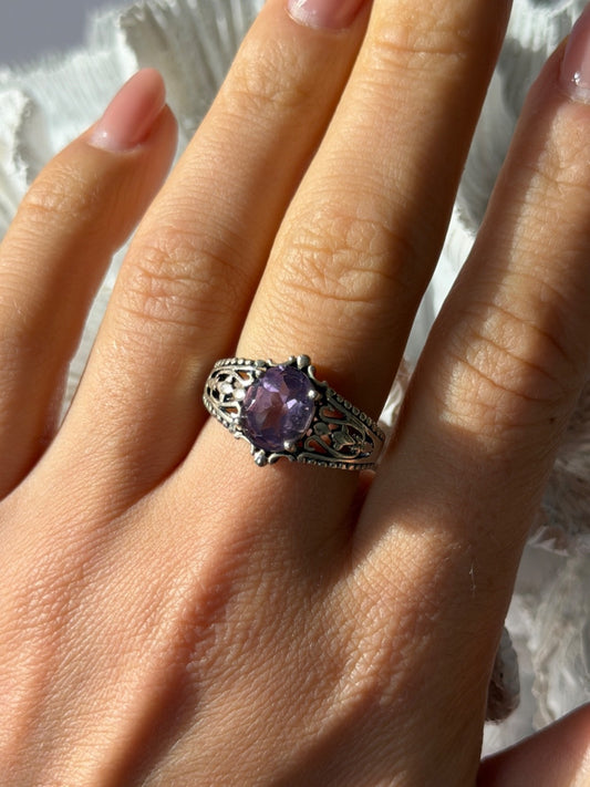 Vintage 925 Sterling Silver Amethyst Ring Size 8