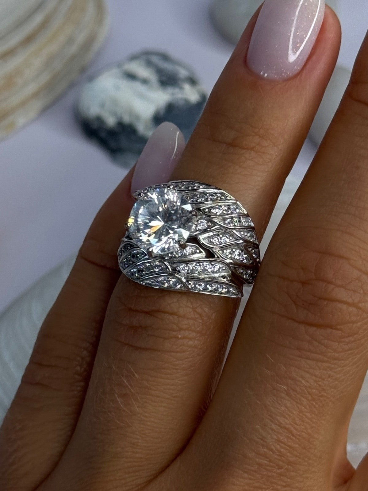 Beautiful Design 925 Sterling Silver Cz Ring Size 5.5