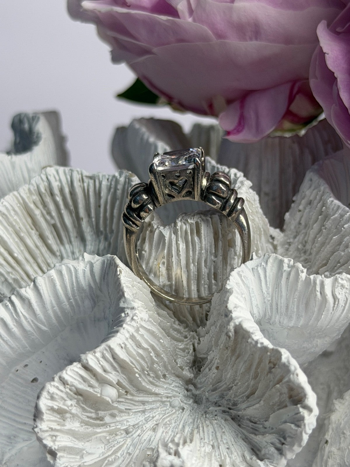 Vintage 925 Sterling Silver Cz Ring Size 8
