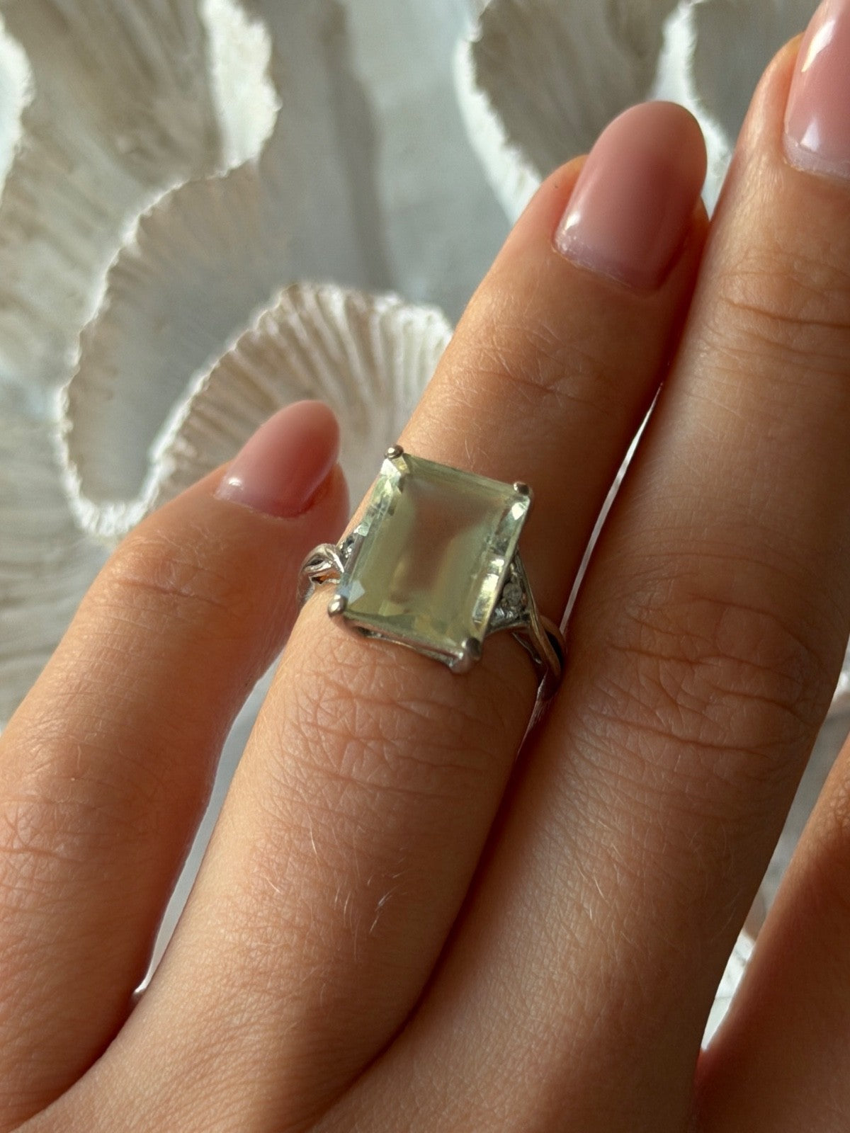 925 Sterling Silver Green Quartz & White Topaz Ring Size 6