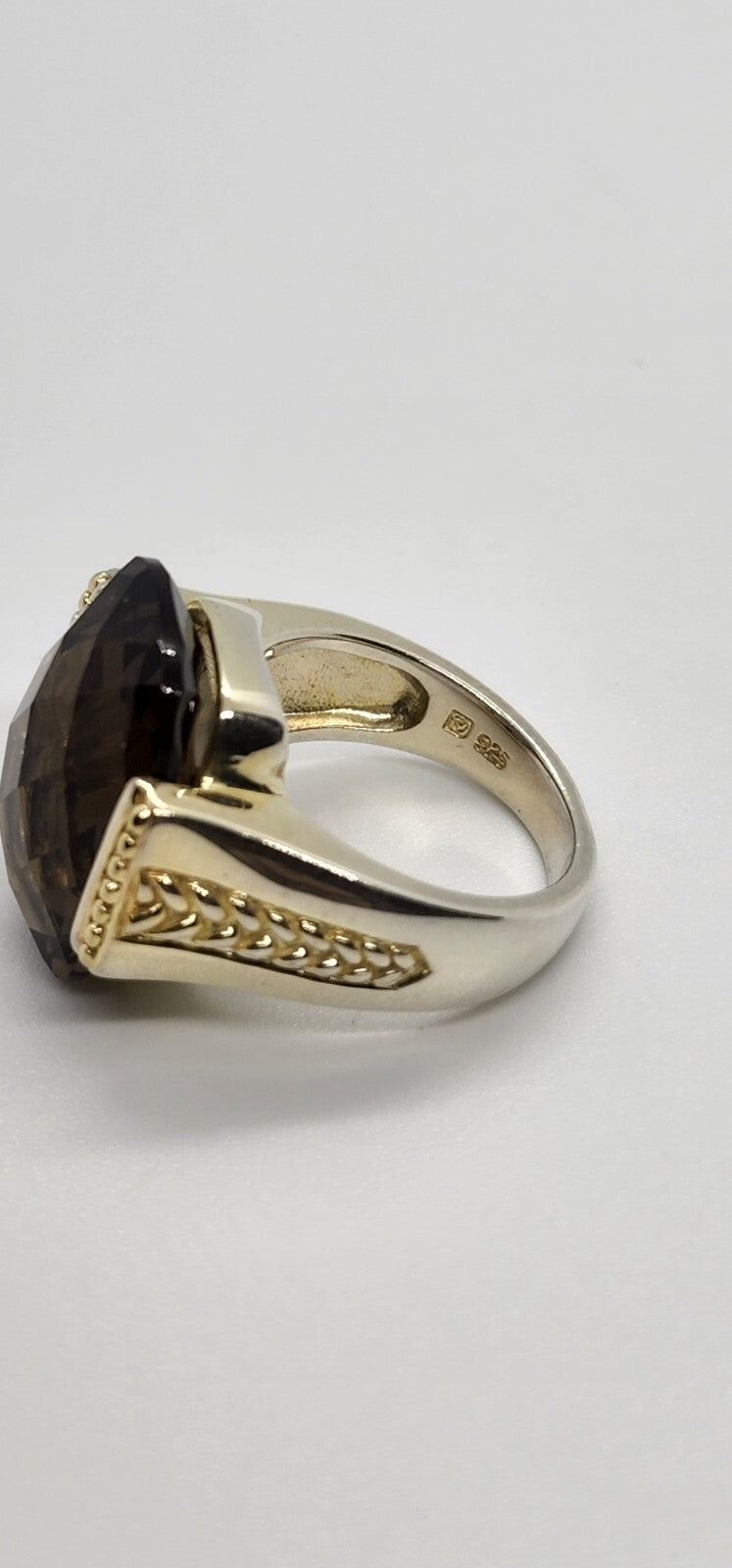 925 Sterling Silver Quartz Ring Size 7