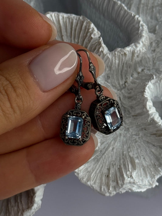 Vintage 925 Sterling Silver Blue Topaz Earrings Length 1.30 Inch