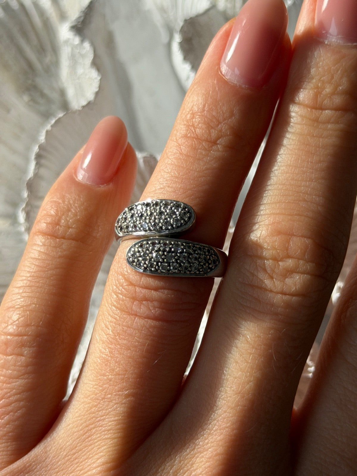 Lovely 925 Sterling Silver Cz Ring Size 6