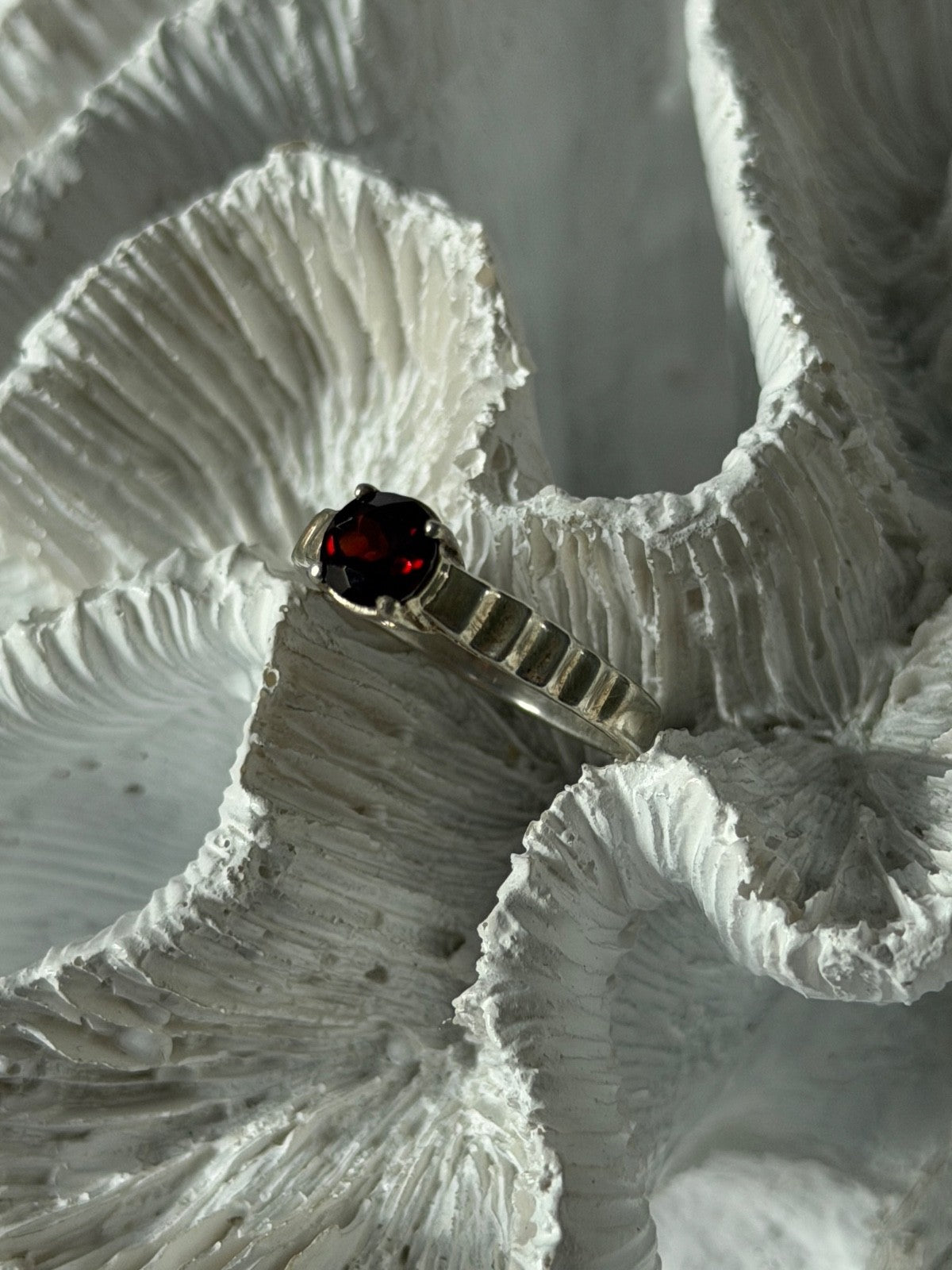 925 Sterling Silver Garnet Ring Size 9