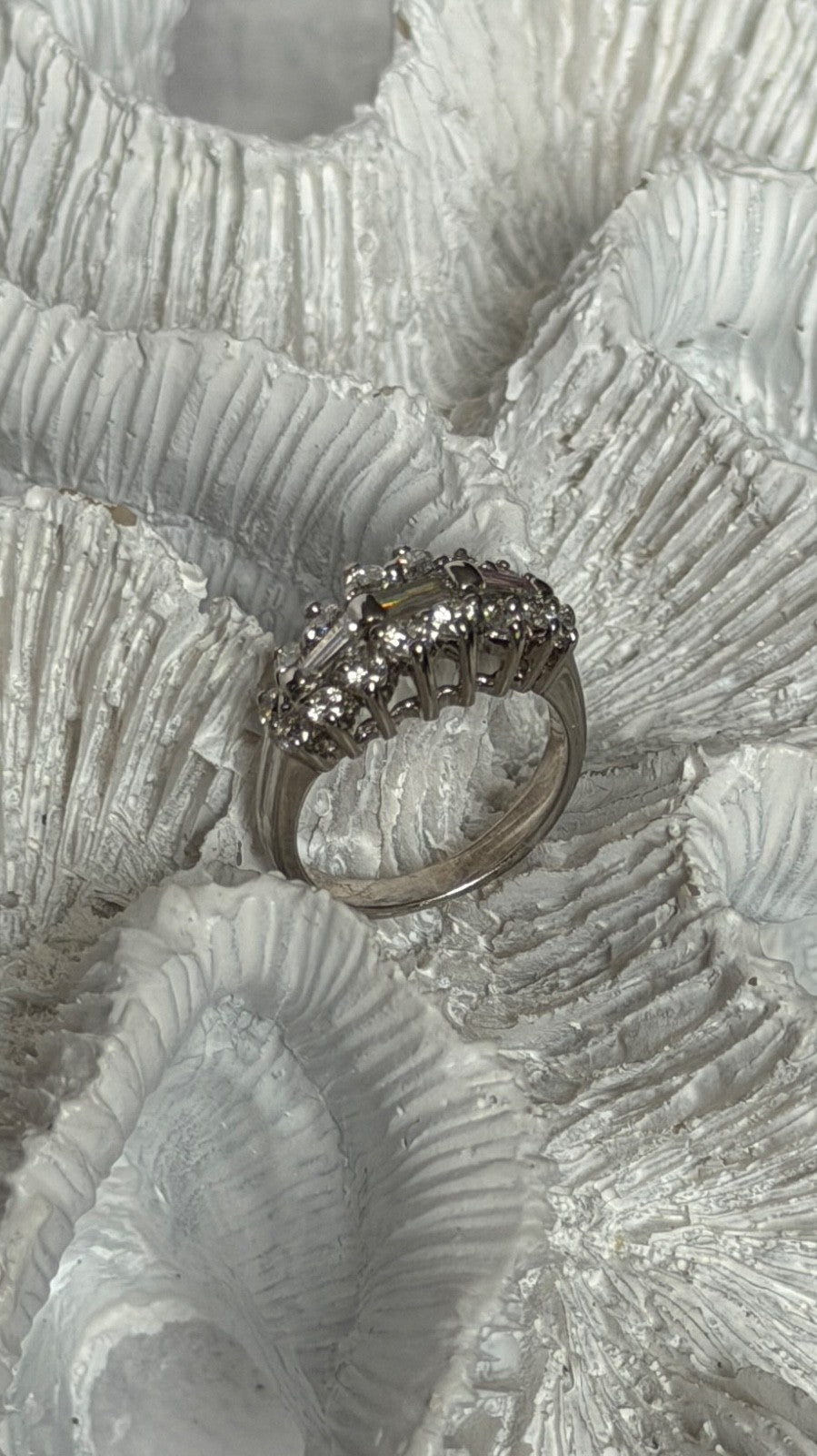 14K White Gold Diamond 0.80 carats Ring Size 4