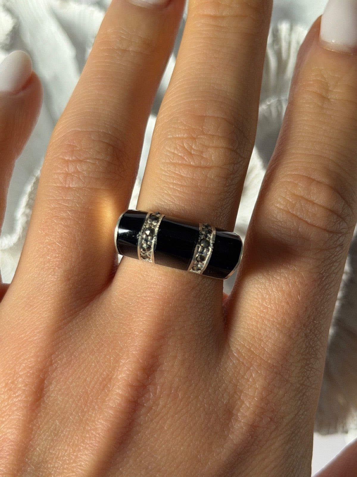 Vintage 925 Sterling Silver Onyx & Marcasite Ring Size 8.5