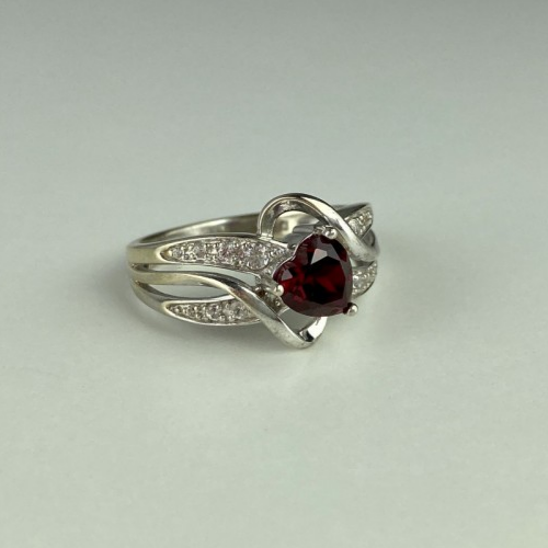 925 Sterling Silver Spinel & CZ "Heart" Ring Size 6.5