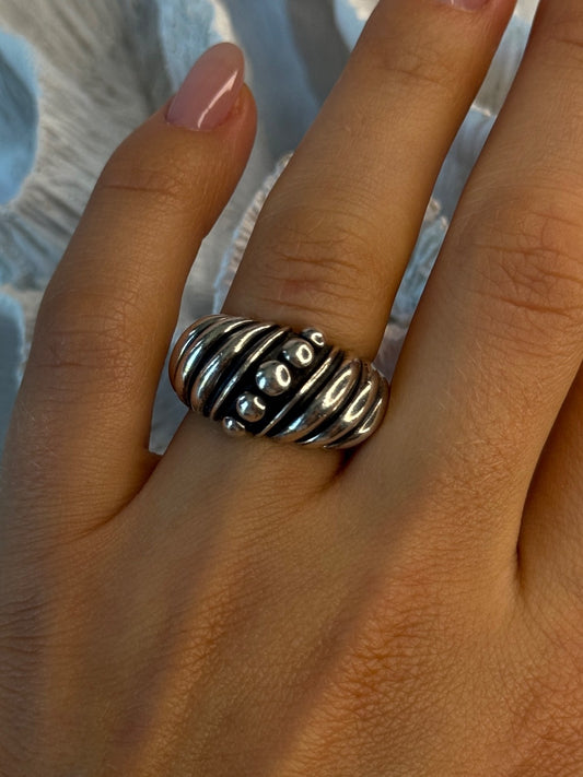 Unique Design 925 Sterling Silver Ring Size 7