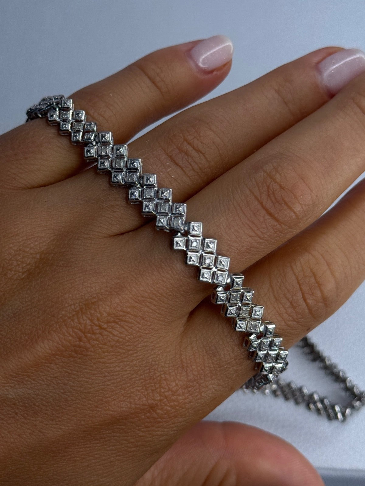 Beautiful Elegant 925 Sterling Silver Diamond Necklace Length 18 Inch