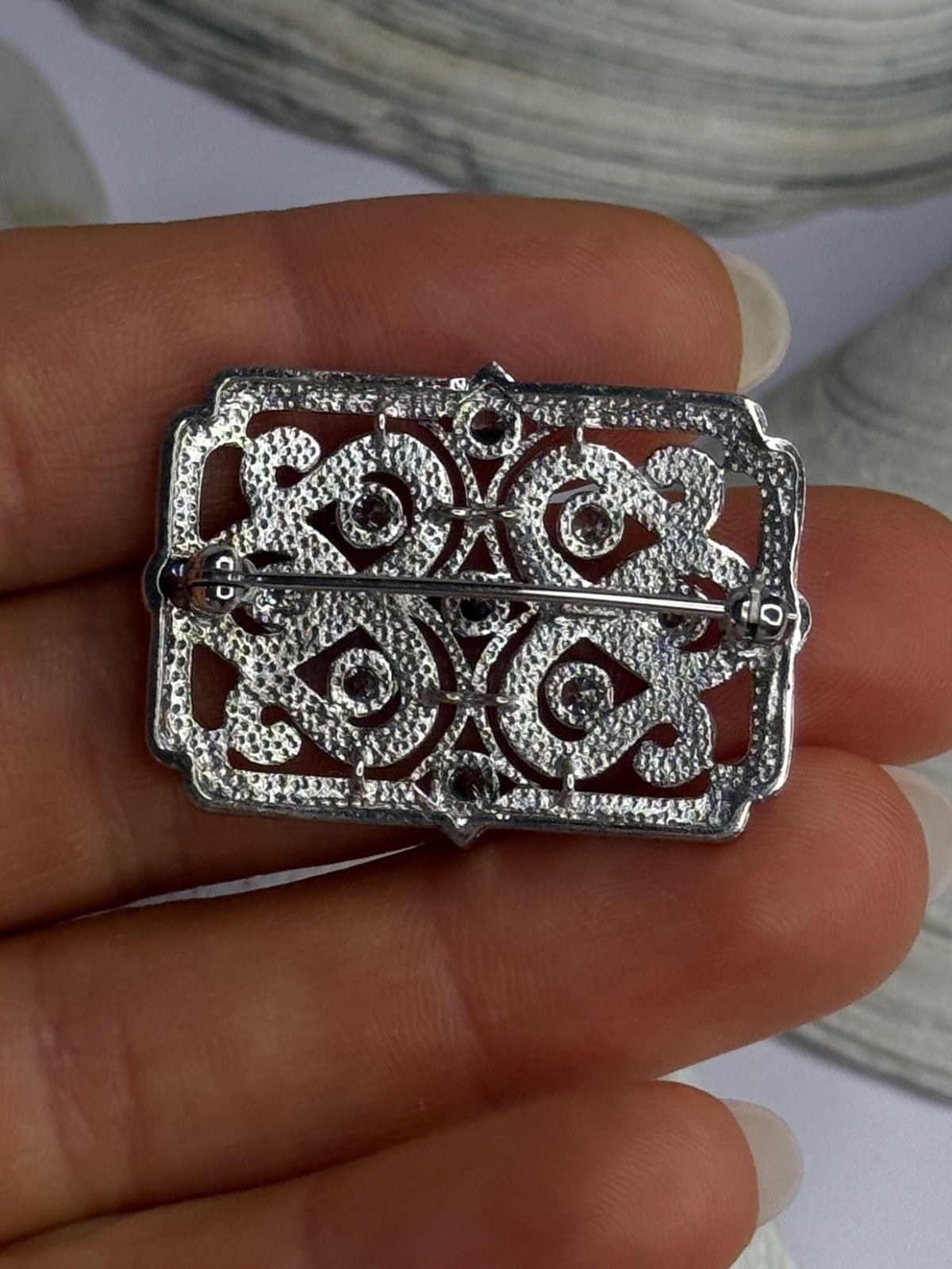 Elegant Design 925 Sterling Silver Beryl Brooch Length 1 Inch