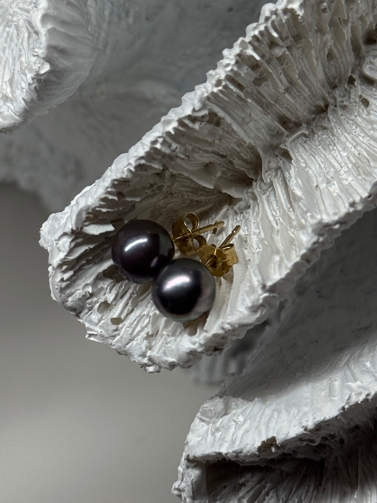 14K Yellow Gold Pearl Earrings