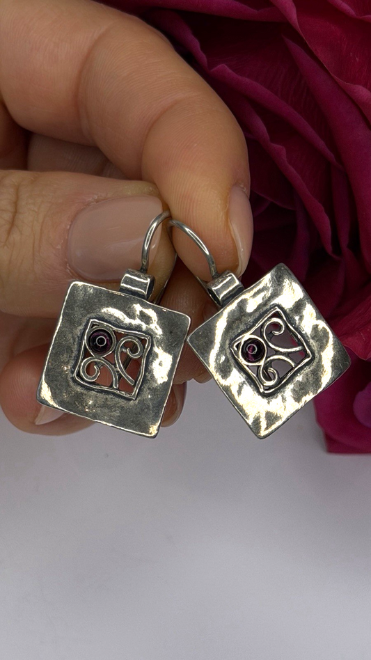 Vintage Israel Silpada 925 Sterling Silver Garnet Earrings