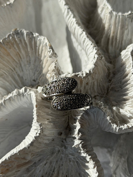 Lovely 925 Sterling Silver Cz Ring Size 6