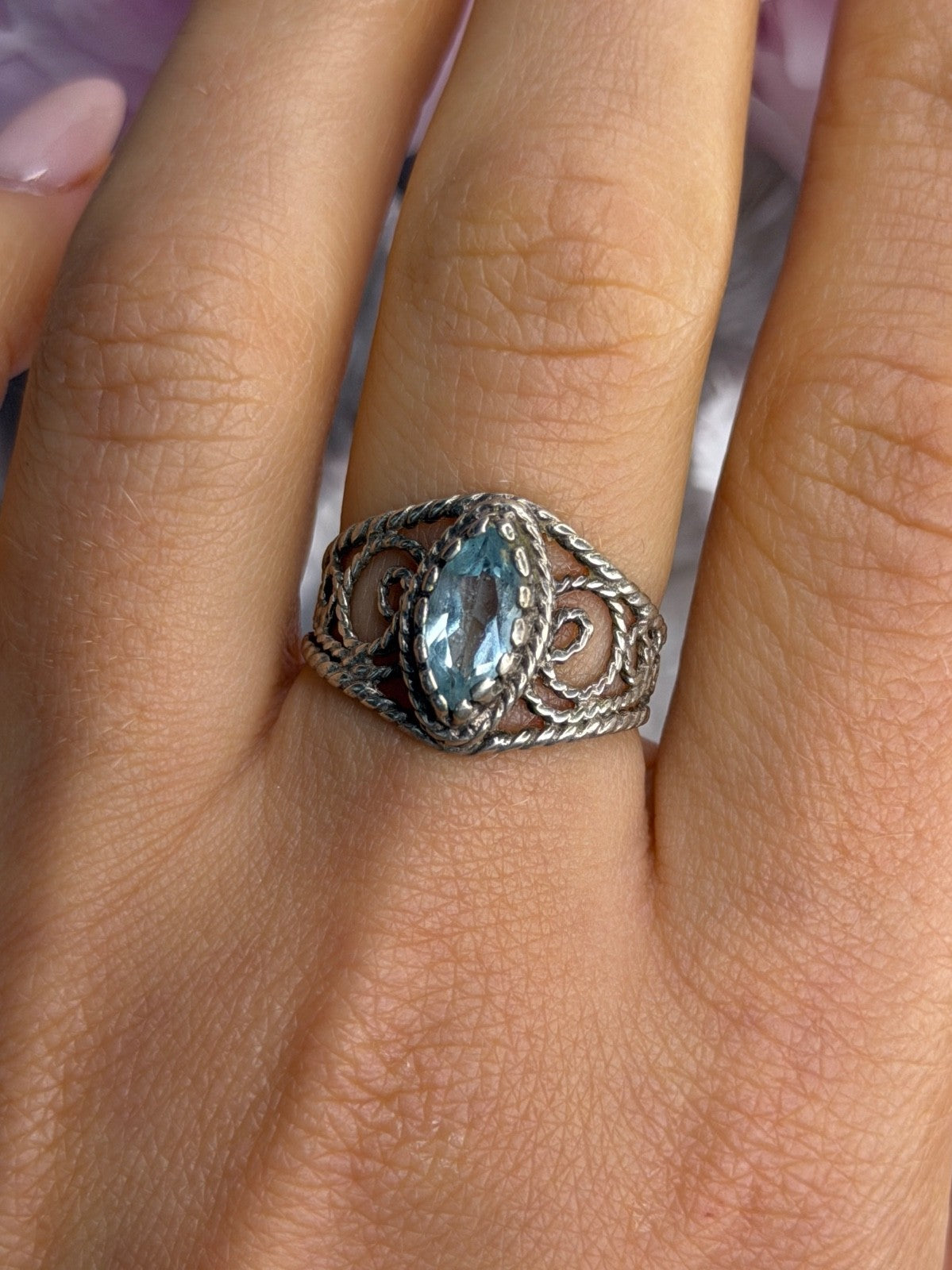 925 Sterling Silver Blue Topaz Ring Size 8