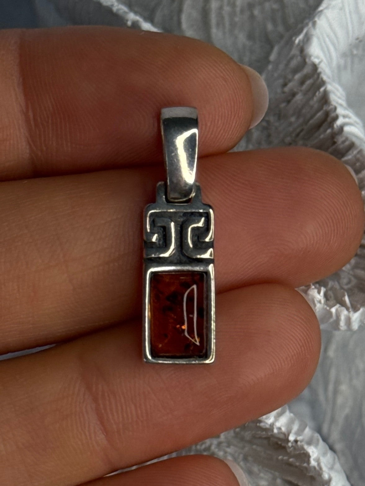 Vintage 925 Sterling Silver Amber Pendant Length 1.10 Inch