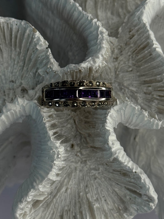 925 Sterling Silver Amethyst & Marcasite Ring Size 6