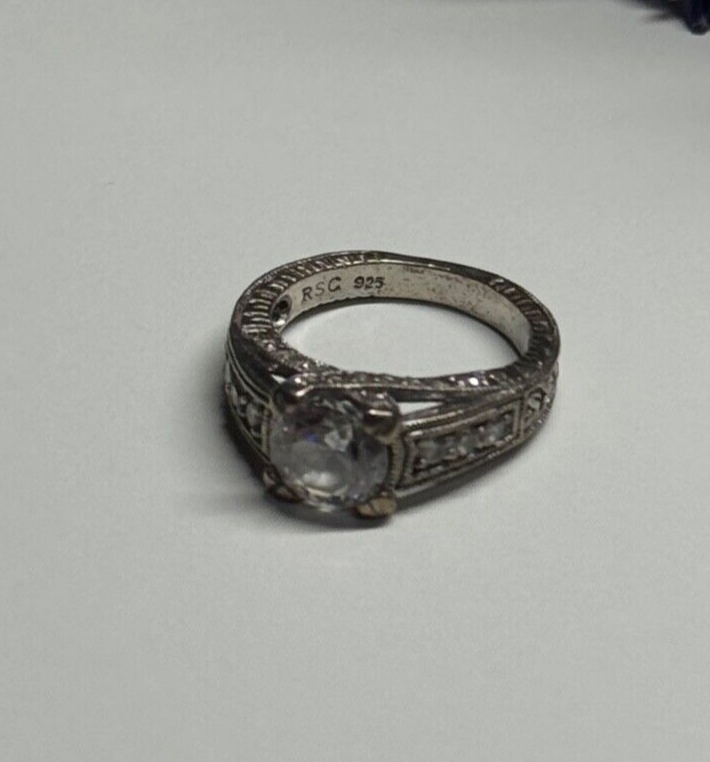 925 Sterling Silver CZ Ring Size 6