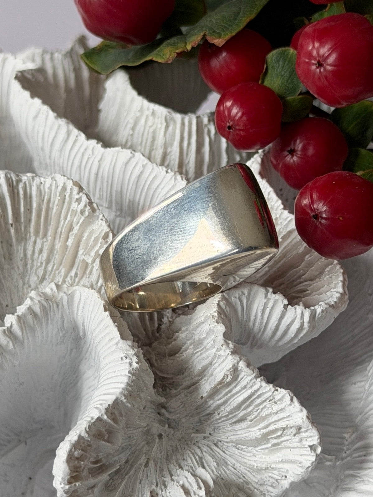 Fashion Design 925 Sterling Silver Ring Size 6