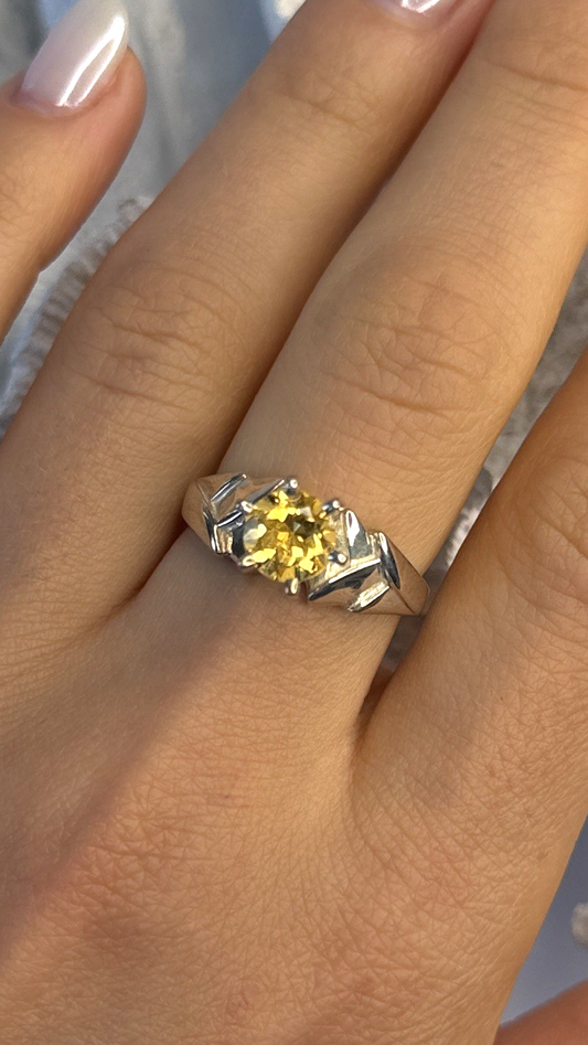 Elegant 925 Sterling Silver Yellow Citrine Ring Size 8