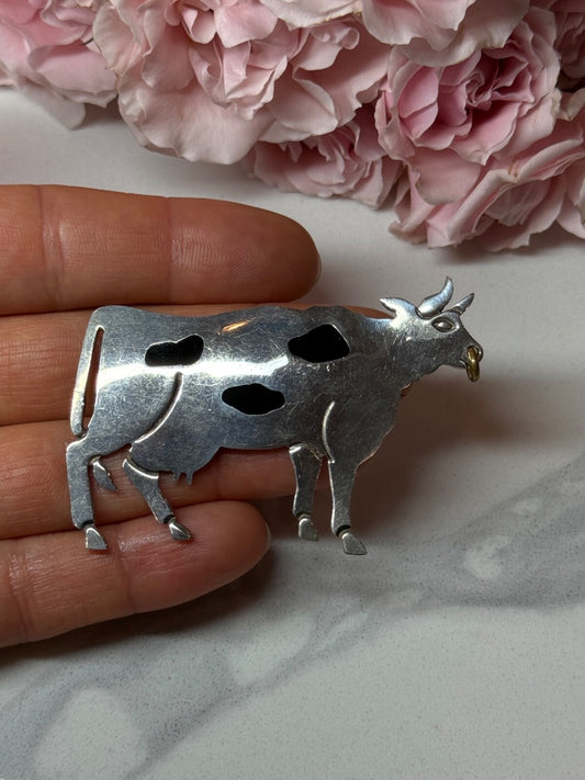 925 Sterling Silver Cow Brooch Length 2.5 In