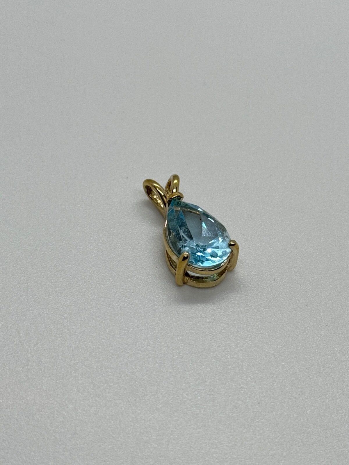925 Sterling Silver Gold Plated Topaz Pendant Length 21 mm