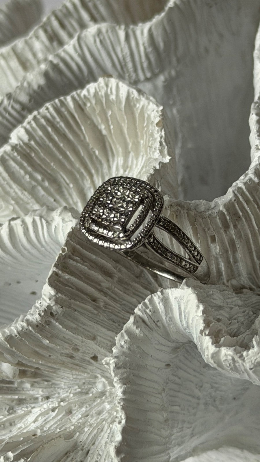Beautiful 925 Sterling Silver Diamond Ring Size 7