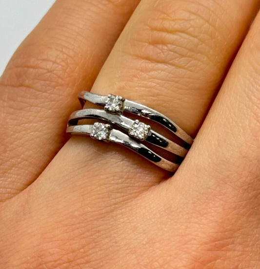 925 Sterling Silver CZ Ring Size 6