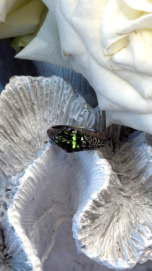 Vintage Filigree 925 Sterling Silver Green Tourmaline Ring Size 7