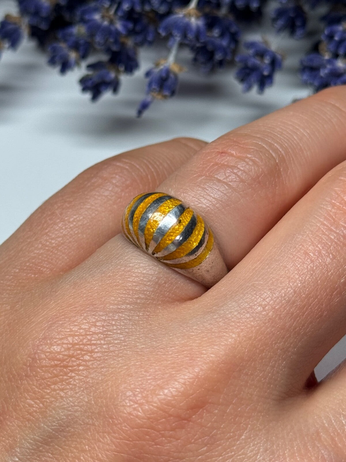 925 Sterling Silver Enamel Ring Size 6