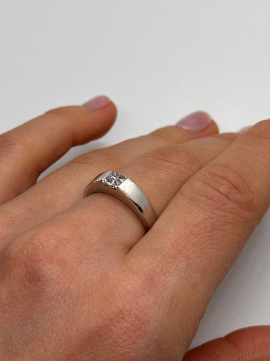 14K White Gold Diamonds Ring Size 7