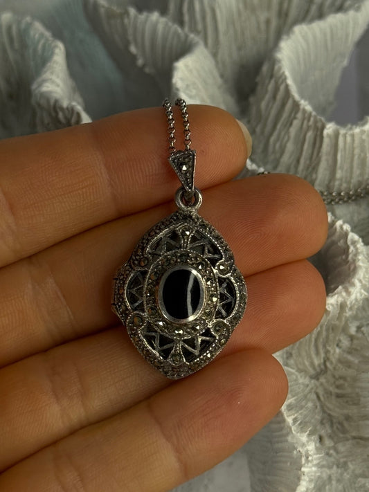 Vintage 925 Sterling Silver Open Locket Onyx & Marcasites Necklace 18 Inch