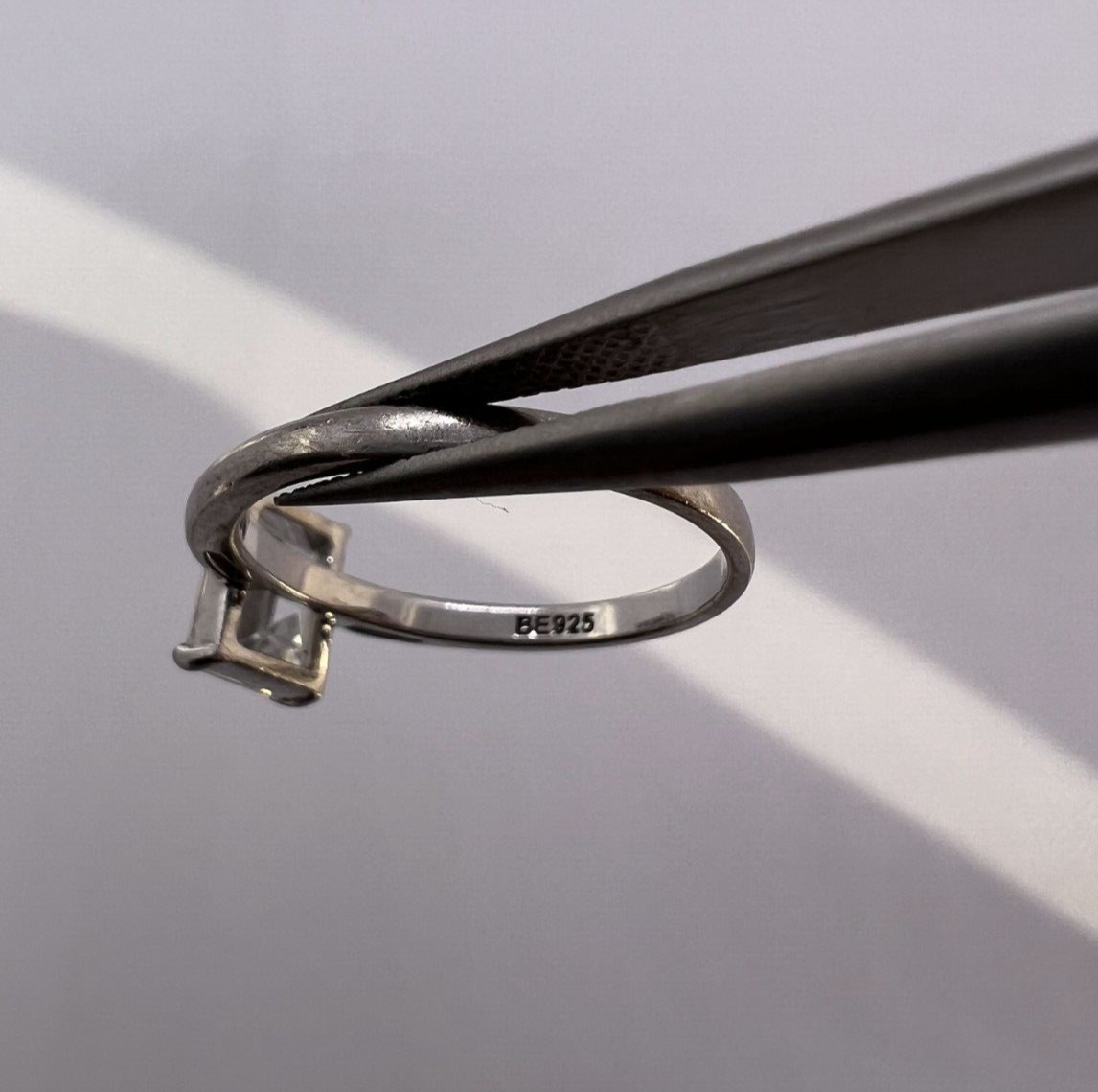 925 Sterling Silver & CZ Ring Size 7
