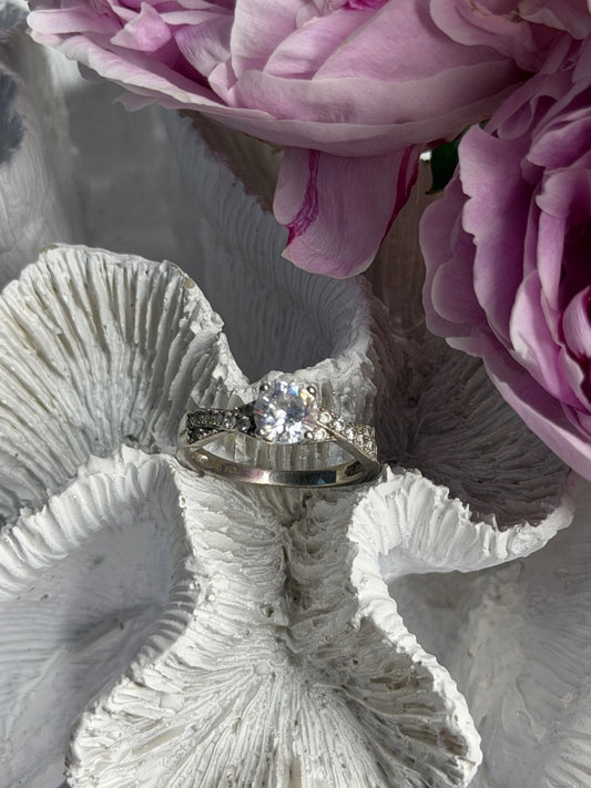 925 Sterling Silver White Spinel Ring Size 8