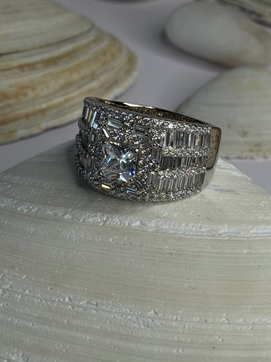 Shiny 925 Sterling Silver Cz Ring Size 11