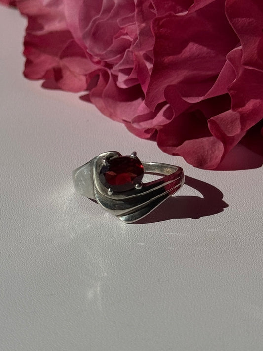 925 Sterling Silver Garnet Ring Size 7.5