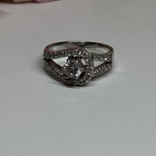 925 Sterling Silver White Topaz Ring Size 6