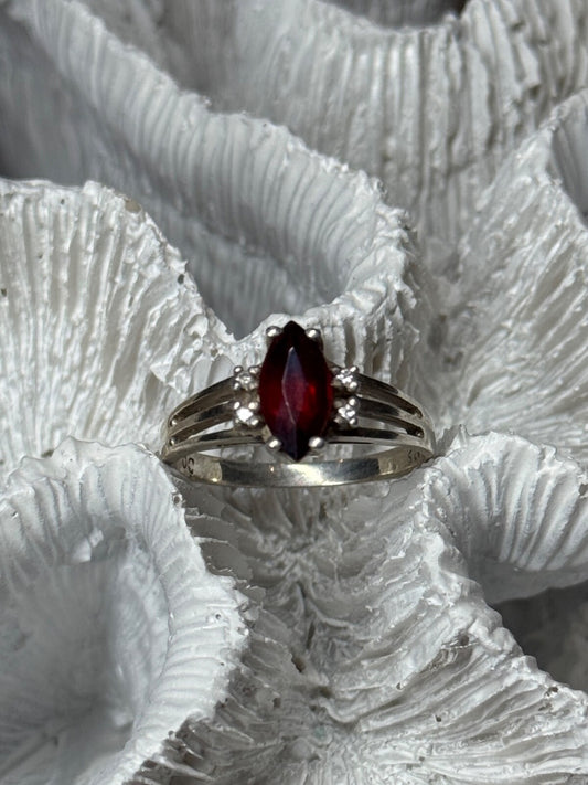 925 Sterling Silver Garnet Ring Size 7