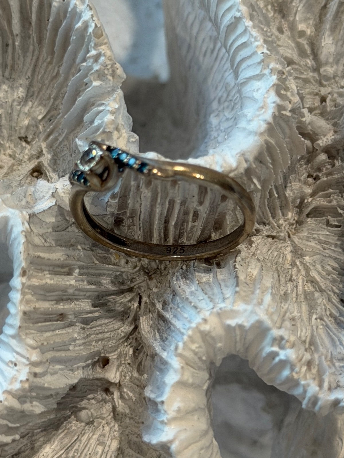 925 Sterling Silver White & Blue Topaz Ring Size 7