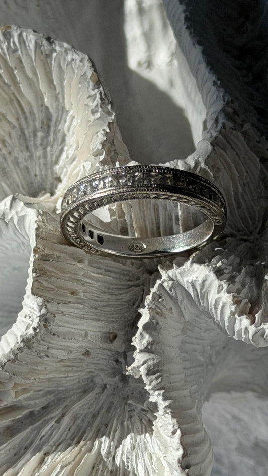 Beautiful 925 Sterling Silver Cz Ring Size 8