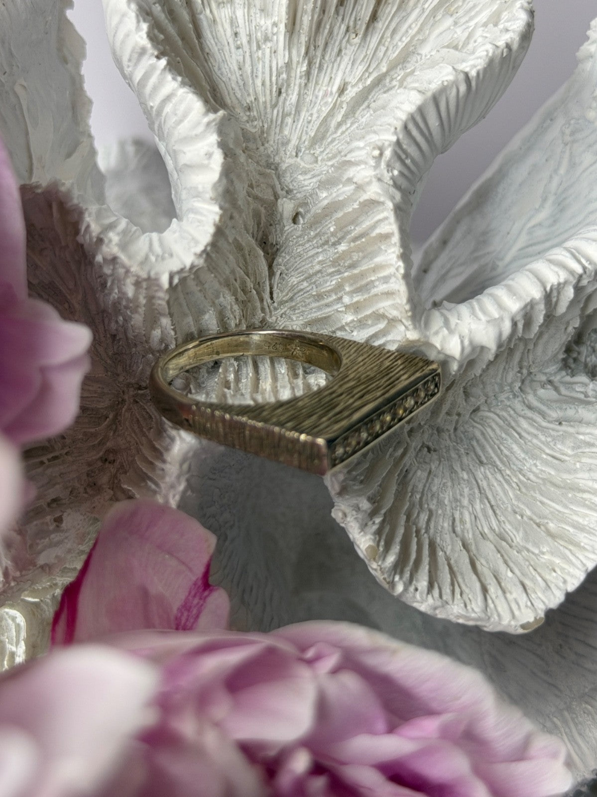 Unique Design 925 Sterling Silver Cz Ring Size 6