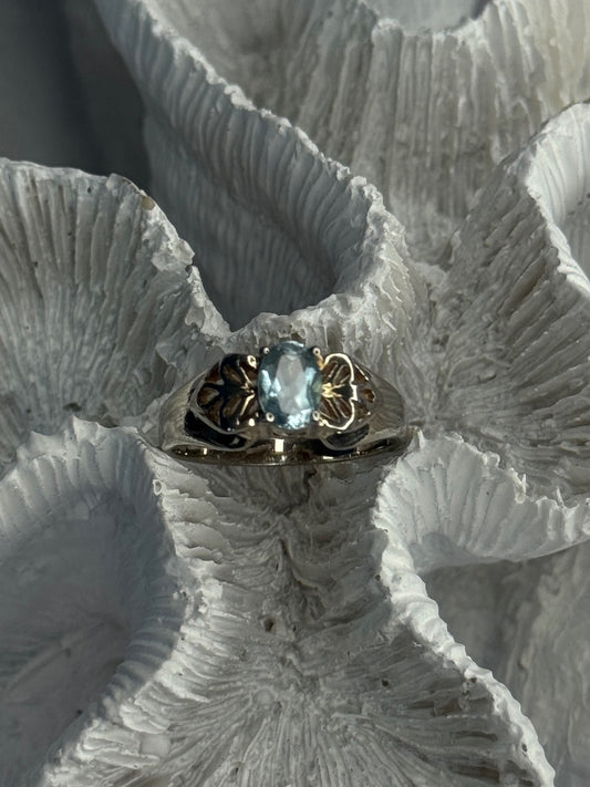 925 Sterling Silver Blue Topaz Ring Size 8