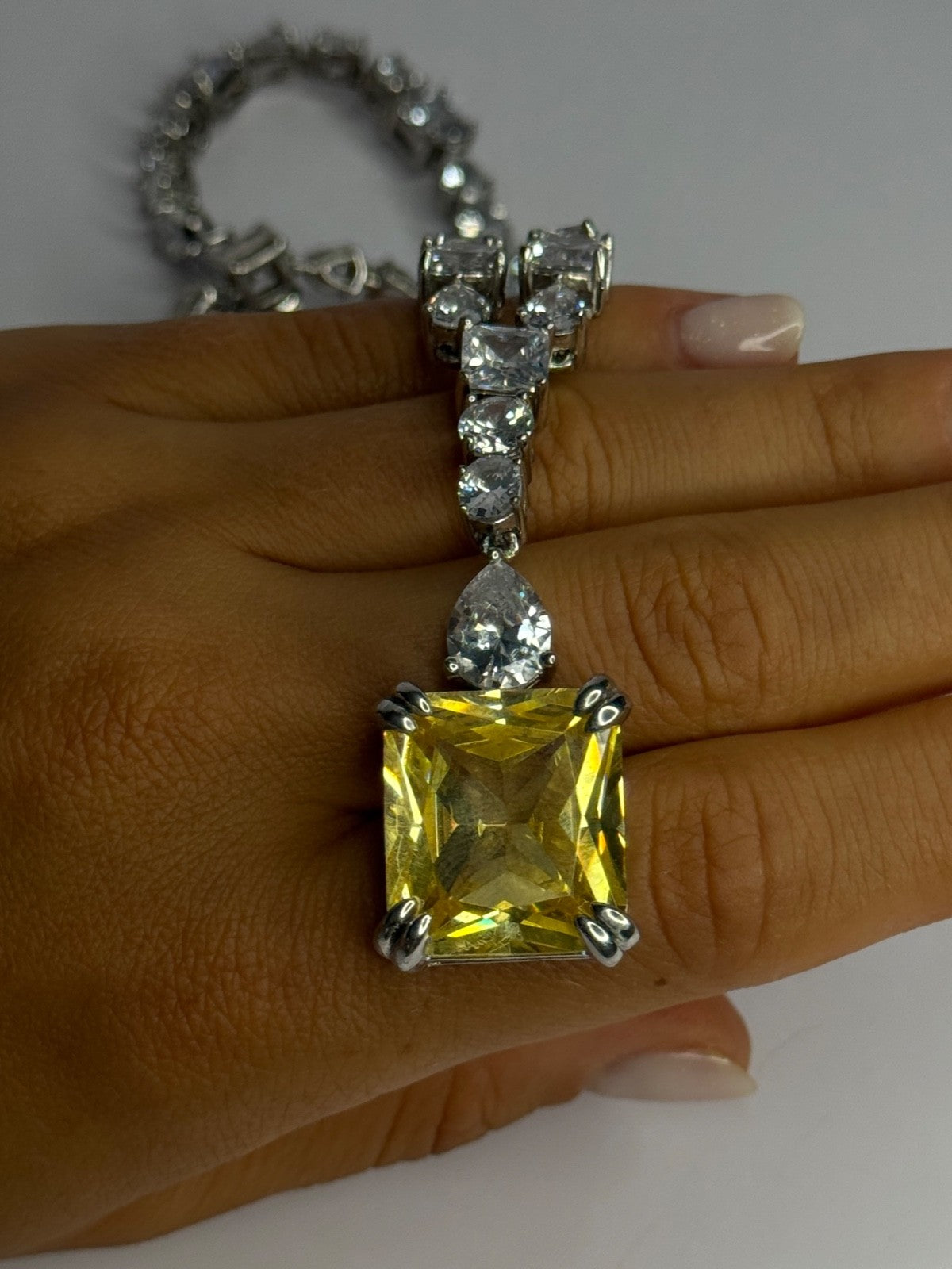 Beautiful 925 Sterling Silver Citrine & Beryl Necklace Length 18 Inch
