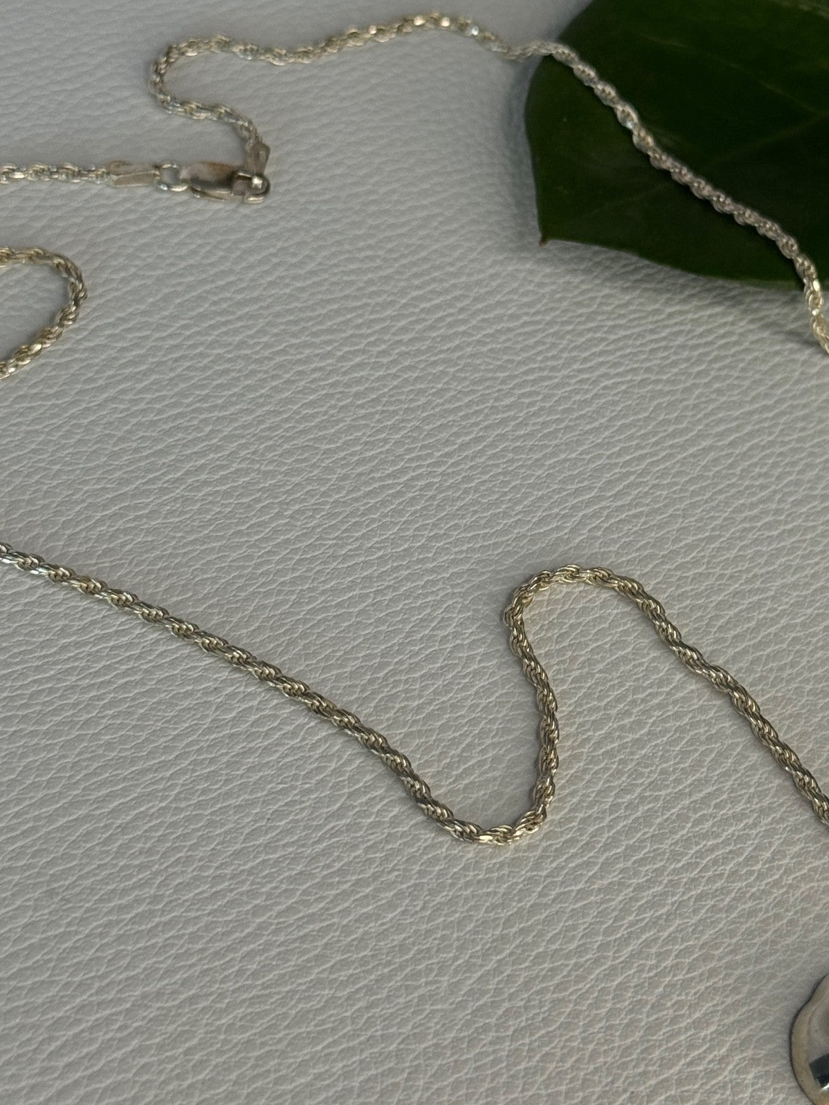 925 Sterling Silver Bird Necklace Length 20 Inch