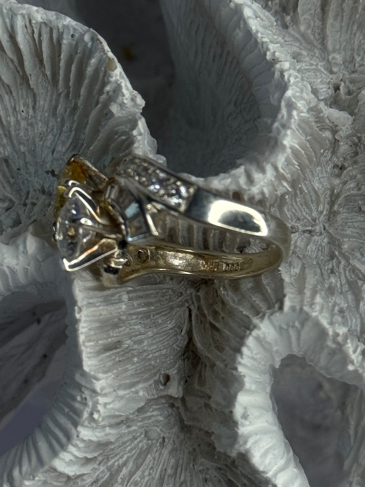 925 Sterling Silver Yellow & White Cz Ring Size 6