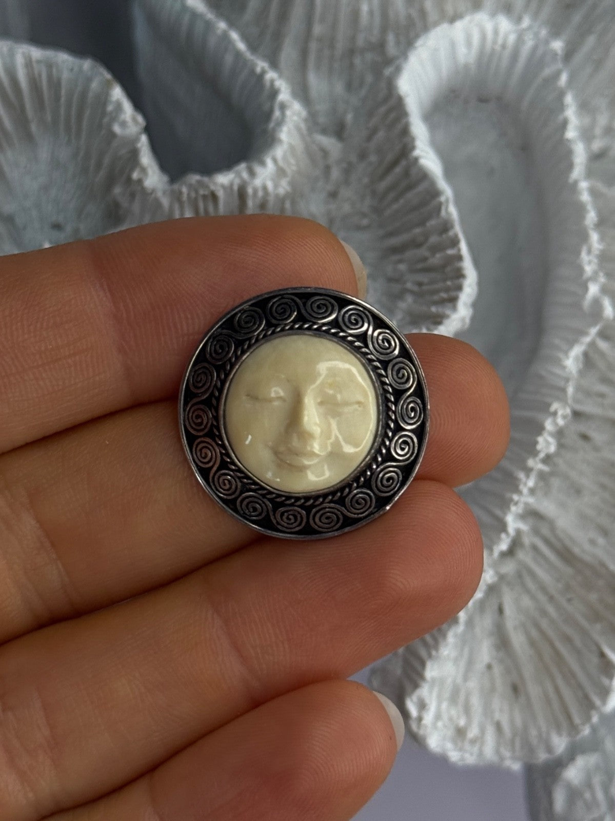 925 Sterling Silver Hand-Crafted Round Goddess Sun Pendant Length 0.90 Inch