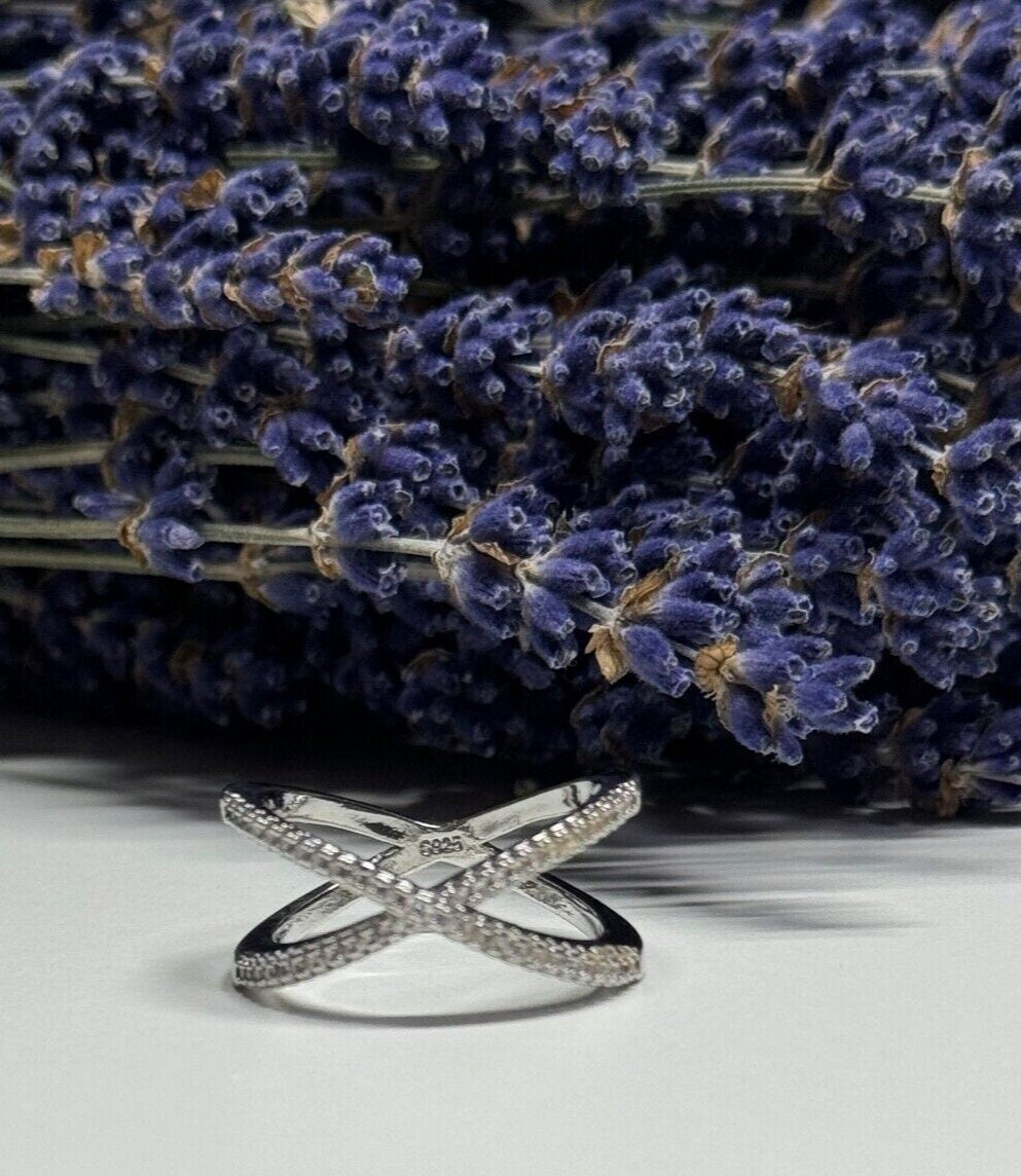 925 Sterling Silver CZ Ring Size 8.5