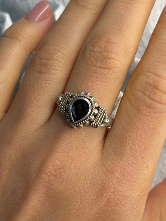 Vintage 925 Sterling Silver Garnet Ring Size 9